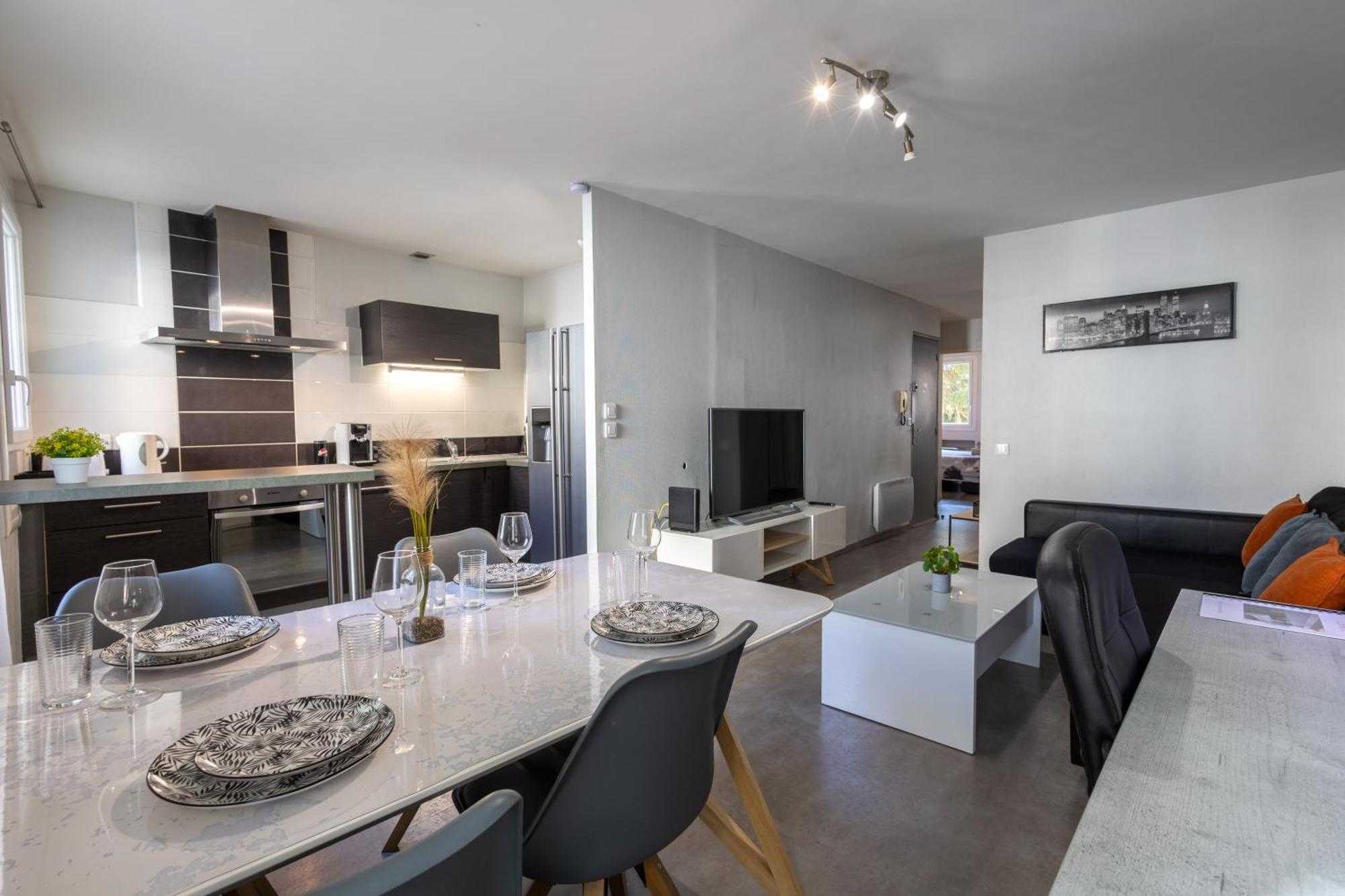 L'Eveche - T3 Spacieux & Traversant En Hypercentre Castres  Exteriér fotografie